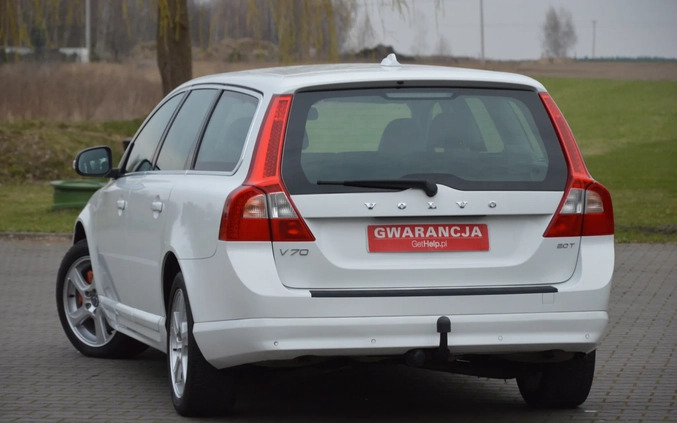 Volvo V70 cena 29500 przebieg: 350000, rok produkcji 2010 z Małogoszcz małe 704